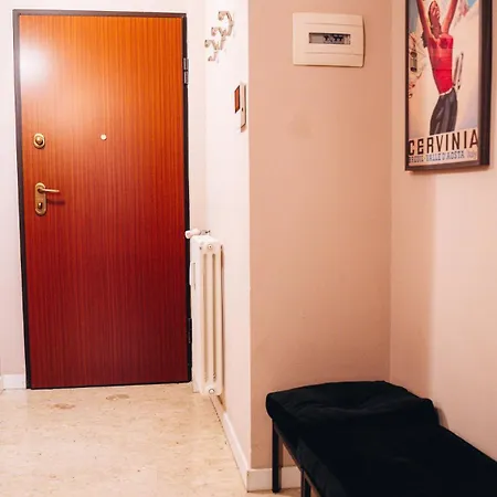 Apartman 203 *