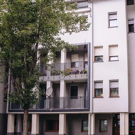203 Apartman *